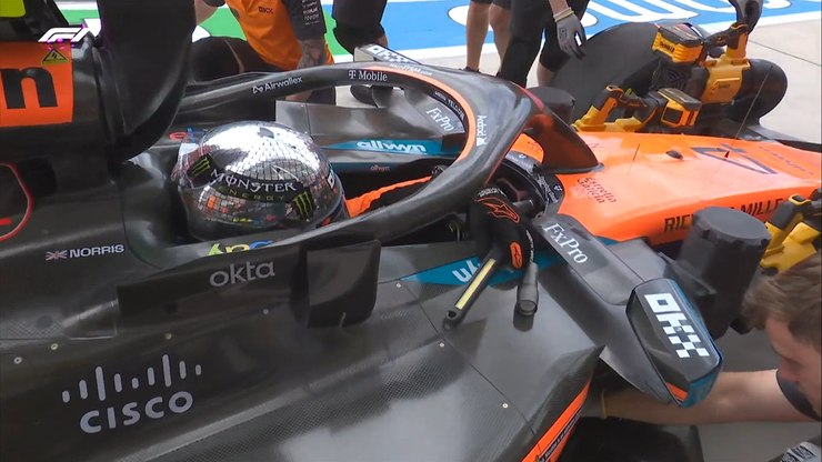 McLaren esquece ferramentas no carro de Norris e é investigada