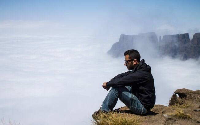 Guilherme Tetamanti decidiu tirar a rotina da sua vida e teve coragem de largar tudo para realizar o sonho de dar uma volta ao mundo, ele conseguiu e essa virou sua profissão – montou um blog e escreve sobre turismo e ganha por isso Guilherme Tetamanti decidiu tirar a rotina da sua vida e teve coragem de largar tudo para realizar o sonho de dar uma volta ao mundo, ele conseguiu e essa virou sua profissão – montou um blog e escreve sobre turismo e ganha por isso