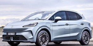 MG4 Urban chega no Brasil para competir com BYD Dolphin