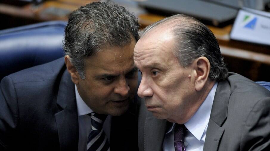 Aécio Neves (PSDB-MG)e  Aloysio Nunes Ferreira (PSDB-SP) 