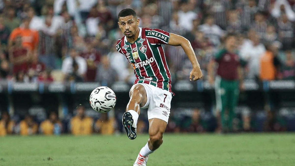 Fluminense Andr desfalque para duelo com o Flamengo no Carioca