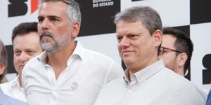 Tarcísio lidera disputa em São Paulo e abre 12 pontos para Haddad