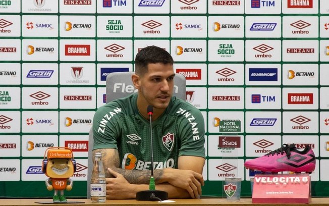 Nino diz não saber de propostas do Fenerbahçe e reforça compromisso: 'Cabeça está no Fluminense'