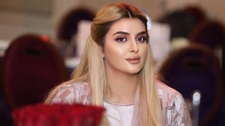 Princesa que pediu divórcio pelo Instagram lança perfume com cheiro diferente