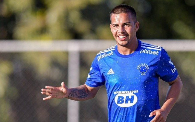 Robson Matheus passou pela base cruzeirense