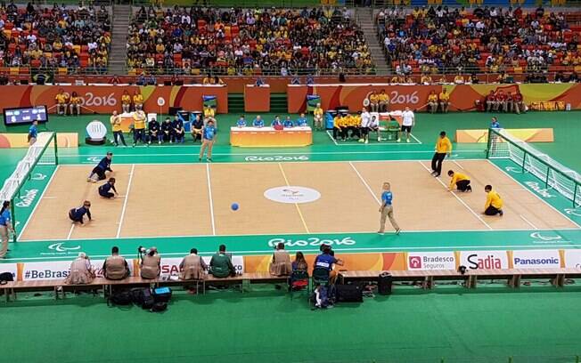 Brasileiros do goalball venceram os suecos por 9 a 6