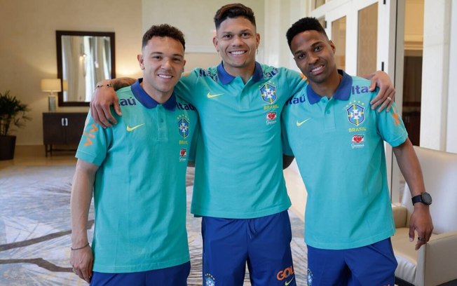 Pepê, Evanílson e Wendell no hotel da Seleção