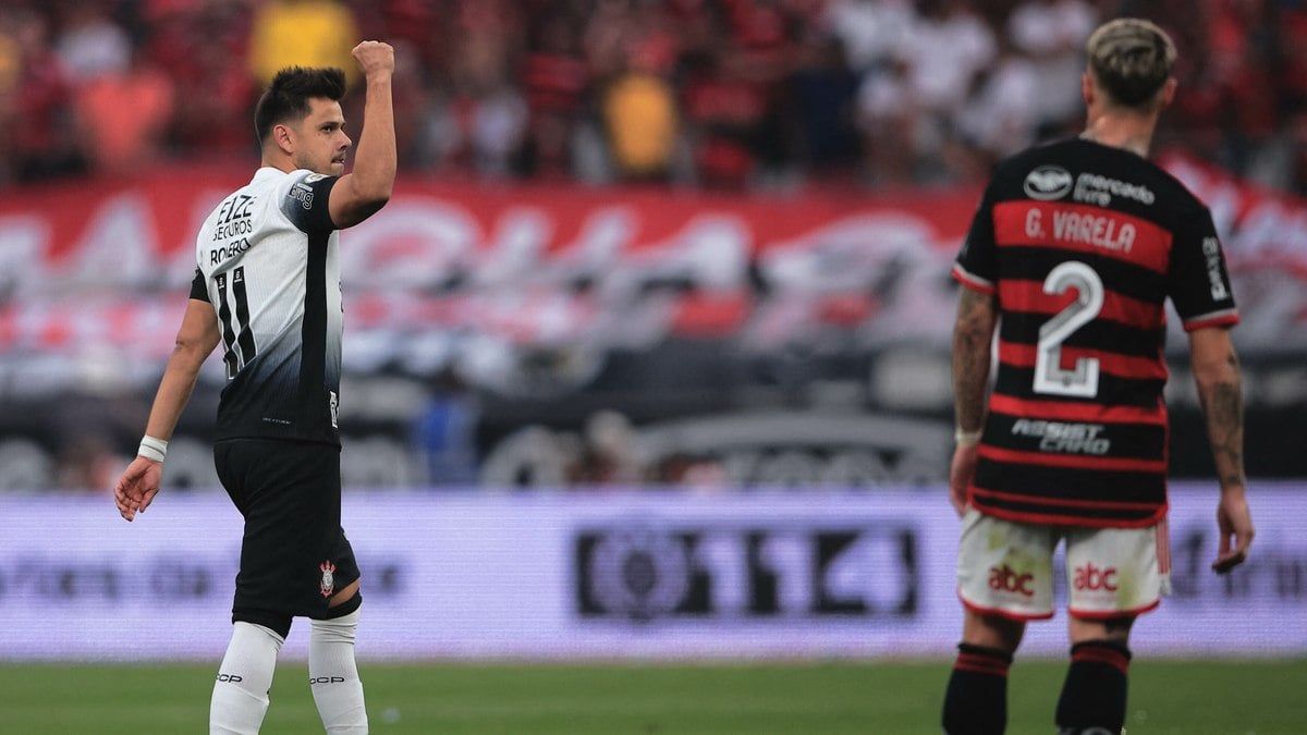 Romero marcou o gol da vitória do Corinthians contra o Flamengo