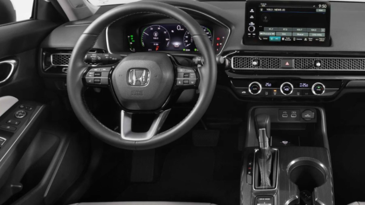 Interior do Honda Civic e:HEV