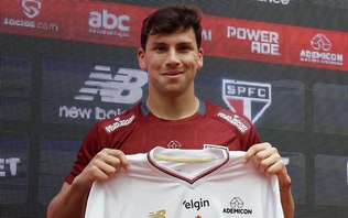 Semelhança incrível: São Paulo brinca com aparência de Tapia