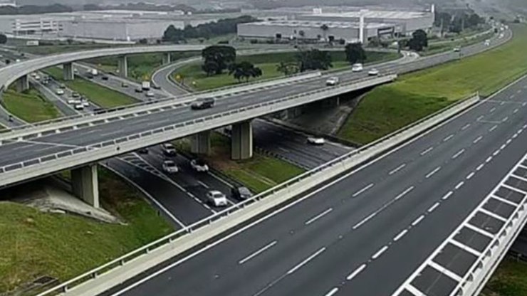 Rodovias Anhanguera e Bandeirantes têm bloqueios neste sábado