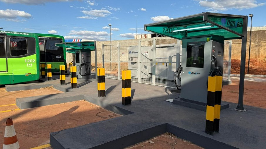 Carregadores e unidades elétricas em fase final de instalação no terminal do BRT