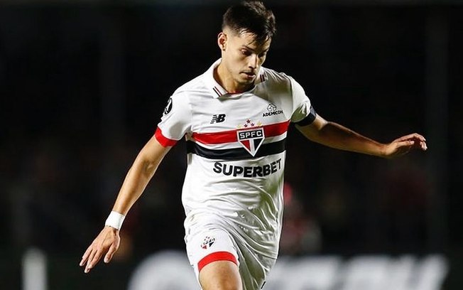 São Paulo vence de 2 a 0 mantém invencibilidade com Zubeldía