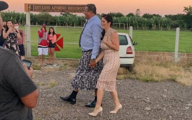 'Pedrão', eleito em Mampituba (RS), cumpriu promessa de usar saia na posse como prefeito
