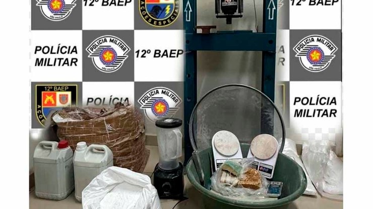 BAEP fecha refinaria e apreende drogas e materiais para preparo