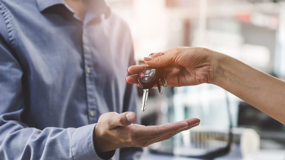 Compra e venda de veículos: entenda os  riscos do negócio online