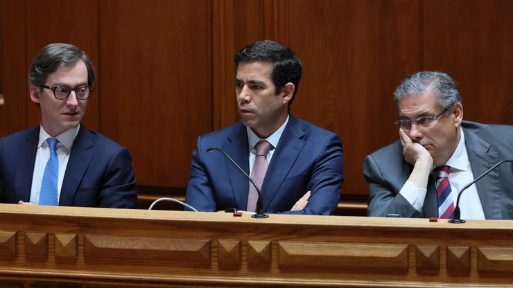 Portugal vota pacote anti-imigração que afeta vários brasileiros