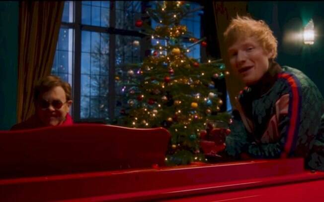 Ed Sheeran diz que “quase matou” Elton John no clipe “Merry Christmas”