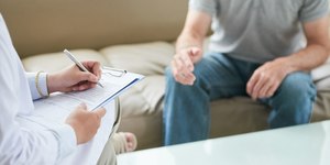Saúde mental: PL restringe cuidados a psiquiatras e psicólogos