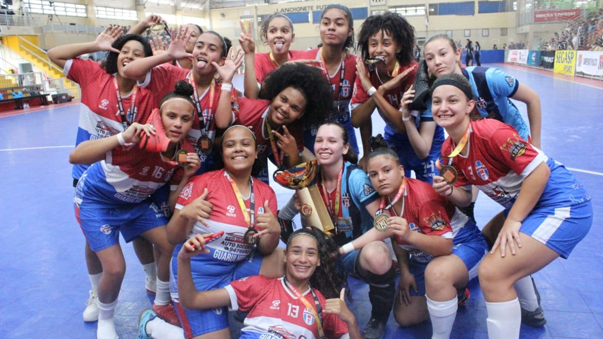 Apesar de ser a primeira conquista de estadual no futsal feminino pelo Galo, a agremiação esteve em duas finais e acabou vice-campeã nas categorias sub-15 e sub-17 no ano passado. Ainda em 2021, o clube venceu a Liga Paulista no sub-13.