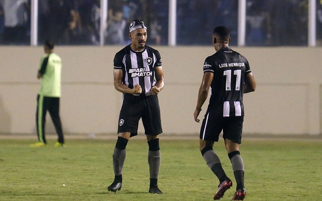 Incapacidade de imposição marca estreia do Botafogo na Copa do Brasil