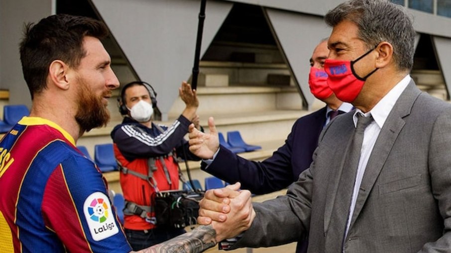 Presidente do Barcelona quebra o silêncio sobre relação com Messi