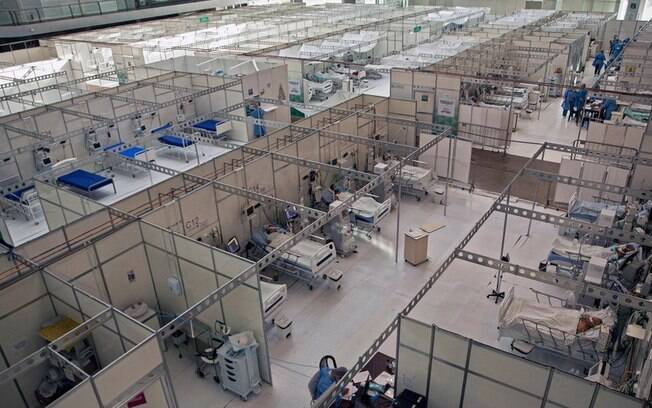 Bolsonaro diz que pandemia est 'no finalzinho', mas pas tem 31 mil internados com covid-19