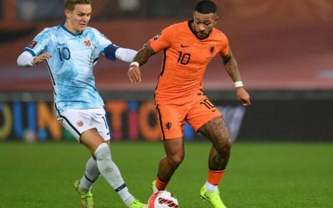 Holanda vence, garante vaga na Copa do Mundo e elimina a Noruega
