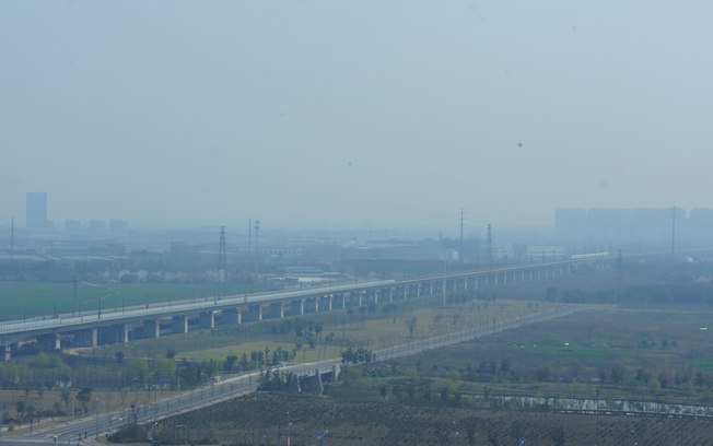 Maior ponte do mundo tem 164 quilômetros e
integra ferrovia