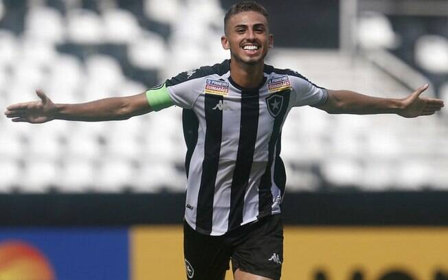 Destaque do sub-20, Juninho iniciará temporada 2022 com o time principal do Botafogo