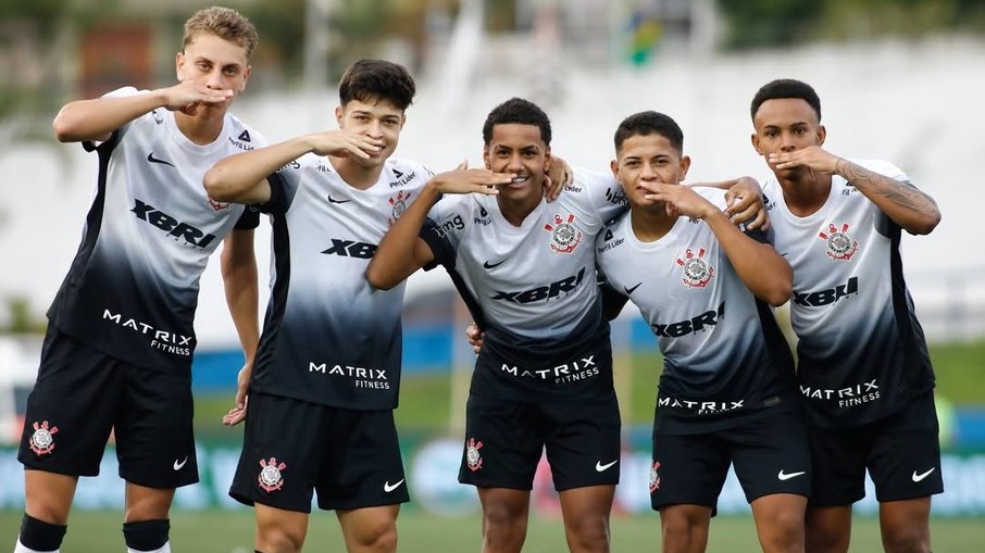 Comissão técnica fica encantada com 3 atletas do Corinthians na Copinha