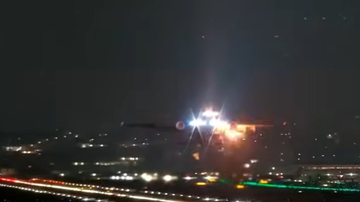 Motor de avião explode na decolagem no Aeroporto de Guarulhos