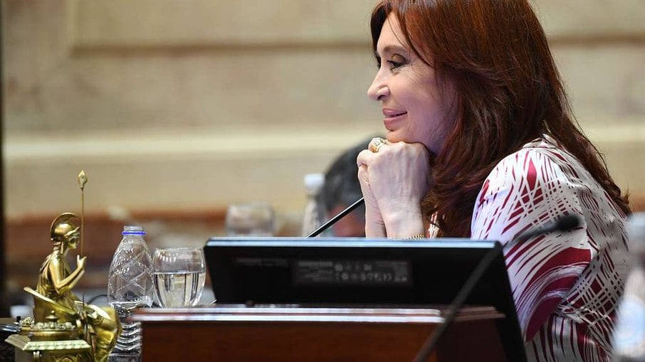 Cristina Kirchner foi condenada no caso chamado 'Vialidad'