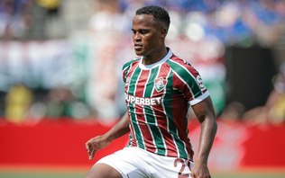 Despedida? Jhon Arias se emociona em entrevista pós-queda do Flu