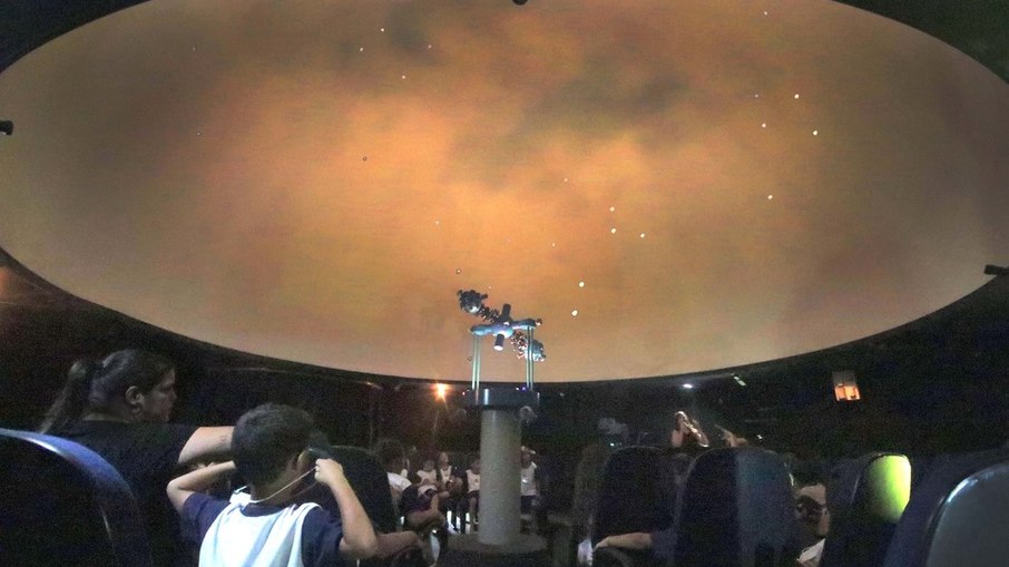 O Planetário de Campinas tem capacidade para 60 pessoas por sessão