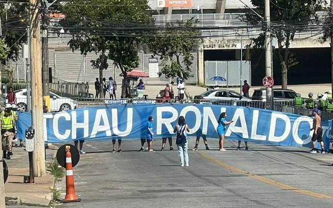 Torcida do Cruzeiro manda recado para Ronaldo, próximo de vender a SAF