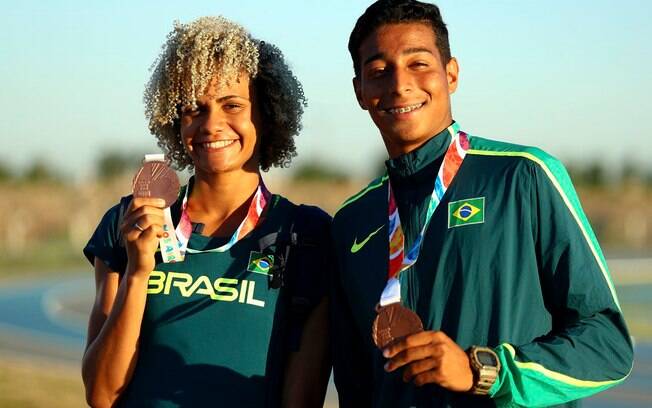 Dupla do Atletismo levou duas medalhas de ouro nos 200m masculino e feminino do Jogos Olímpicos da Juventude