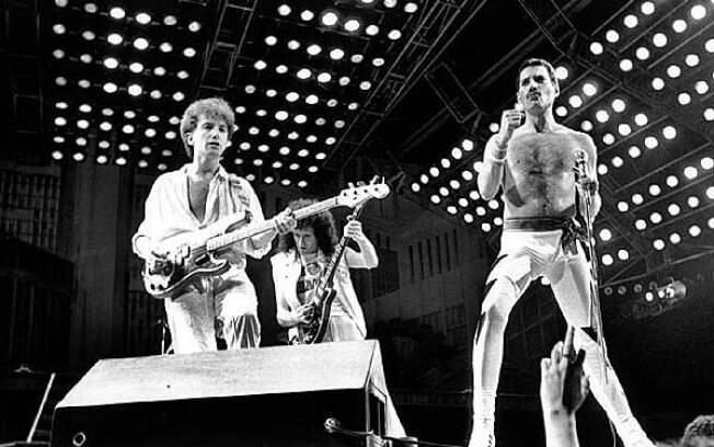 O primeiro Rock in Rio, em 1985, teve o show do Queen como um dos principais da noite