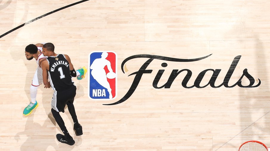 Knicks aproveitam Wemby apagado e abrem vantagem nas Finais da NBA