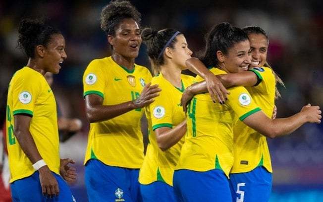 Brasil não toma conhecimento e atropela Peru na Copa América Feminina