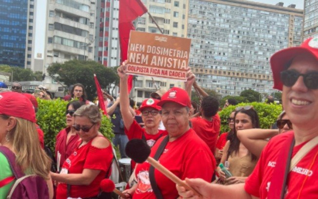 Protestos contra o Congresso aconteceram em todo o país Protestos contra o Congresso aconteceram em todo o país