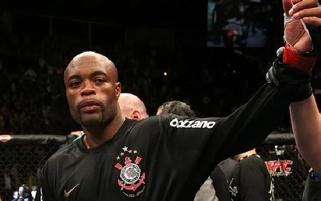 Anderson Silva é reconhecido pelo amor ao Corinthians e pelo sucesso que fez como lutador de MMA