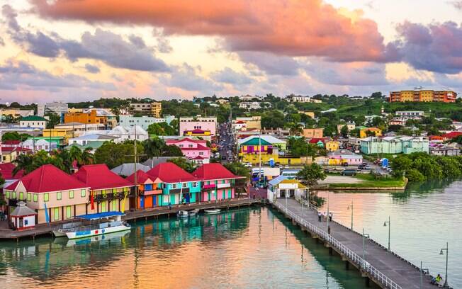 O porto de St. John's fica em uma das ilhas de Bermuda