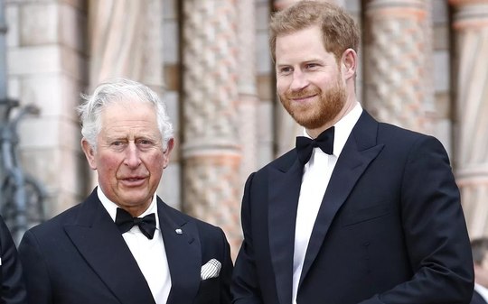 Rei rejeita Harry, o príncipe pobre