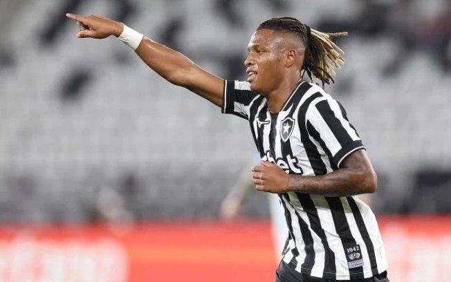 Danilo se reconcilia com o gol. Ele é o artilheiro do Botafogo Danilo se reconcilia com o gol. Ele é o artilheiro do Botafogo