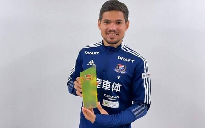 Leo Ceará comemora primeira temporada no Japão: 'Voltaremos mais fortes' Leo Ceará comemora primeira temporada no Japão: 'Voltaremos mais fortes'