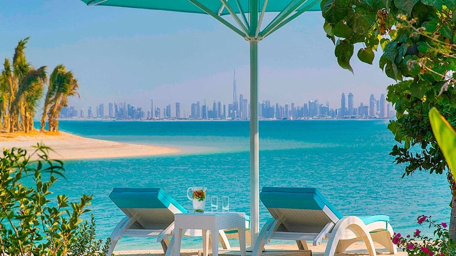 Dubai recria praia das Maldivas