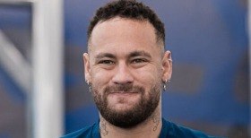 Caso envolvendo Neymar e ativista LGBT ganha novo episódio