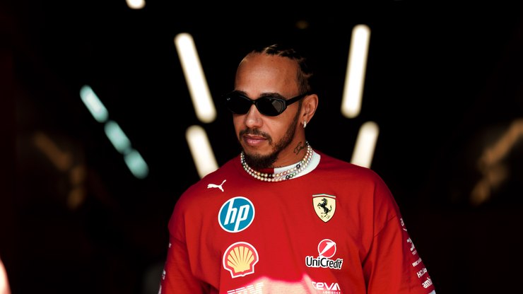 Ferrari%20mexe%20nas%20pe%C3%A7as%20e%20traz%20novo%20engenheiro%20para%20Hamilton