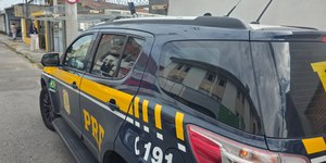 Criança é resgatada na Via Dutra após fugir de van escolar